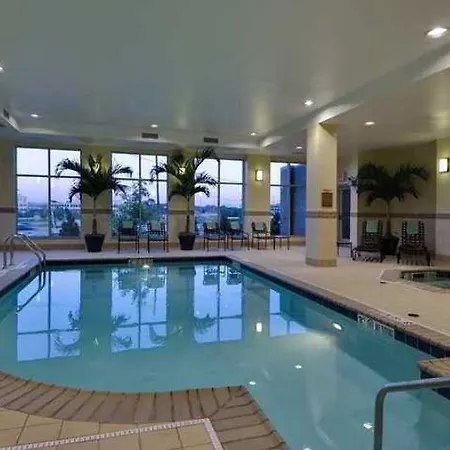 Hilton Garden Inn Lake Forest Mettawa 