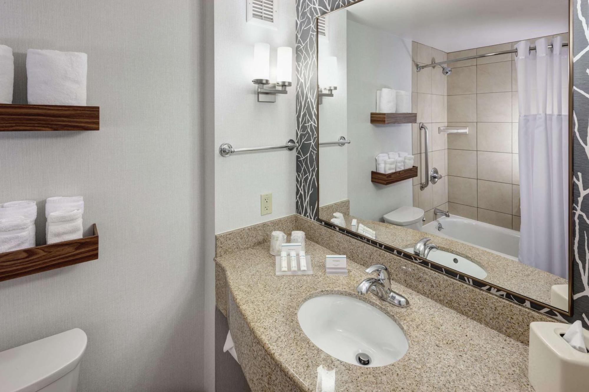 Hilton Garden Forest Mettawa 3* Lake Forest